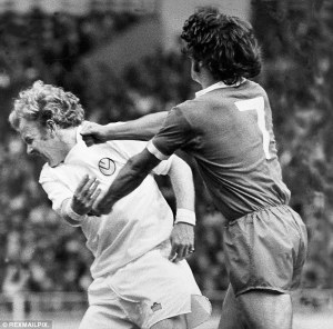 Kevin Keegan v Billy Bremner